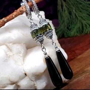 Platinum-plated Earrings Natural White Topaz Olive Swarovski Crystal Black Onyx